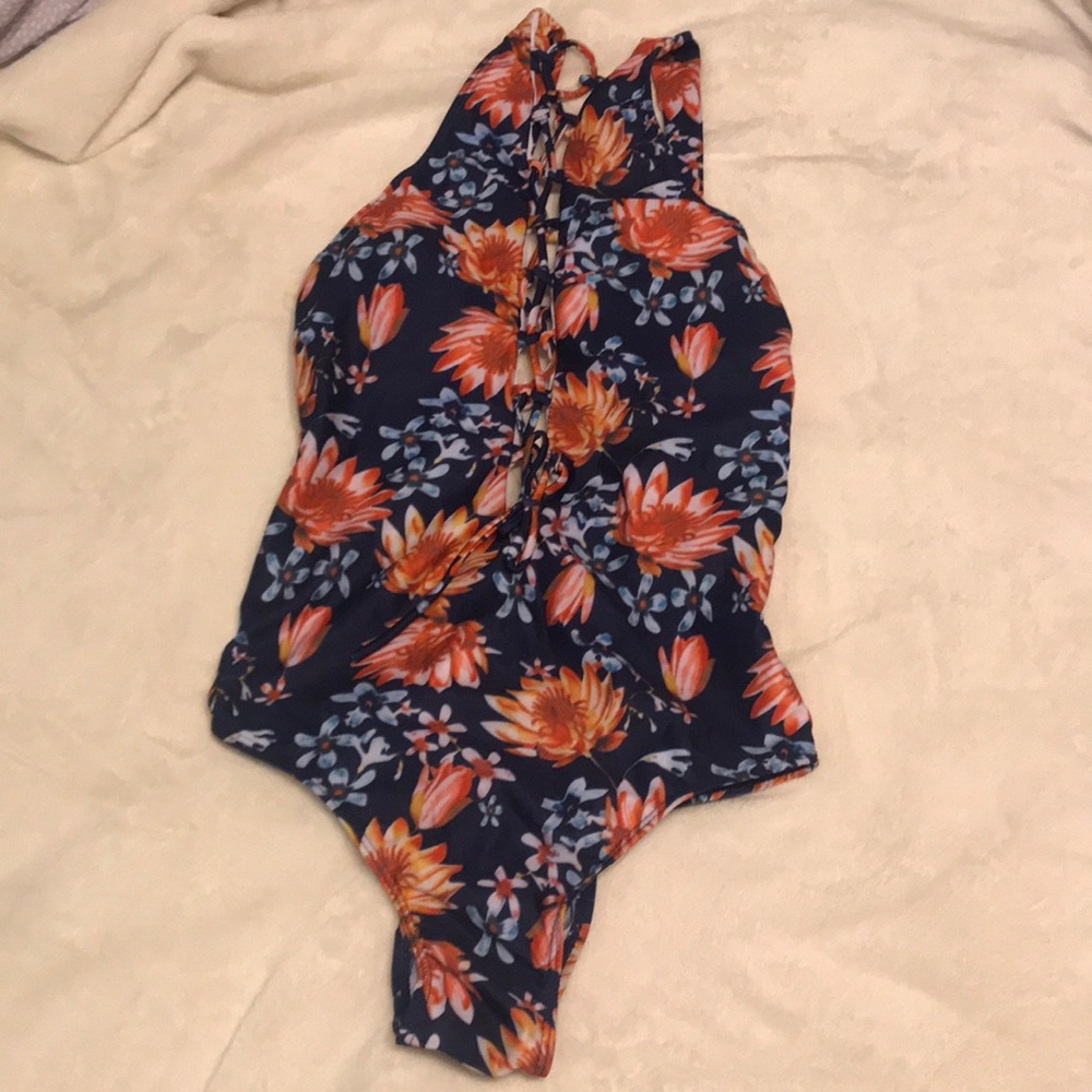 one piece bathing suit